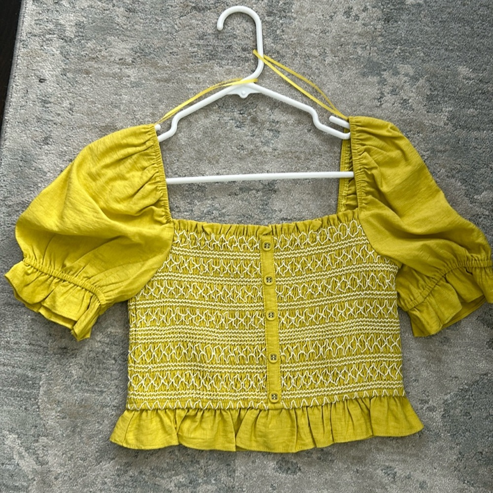 NWOT Lost + Wander Crop Top Size XS color lime green